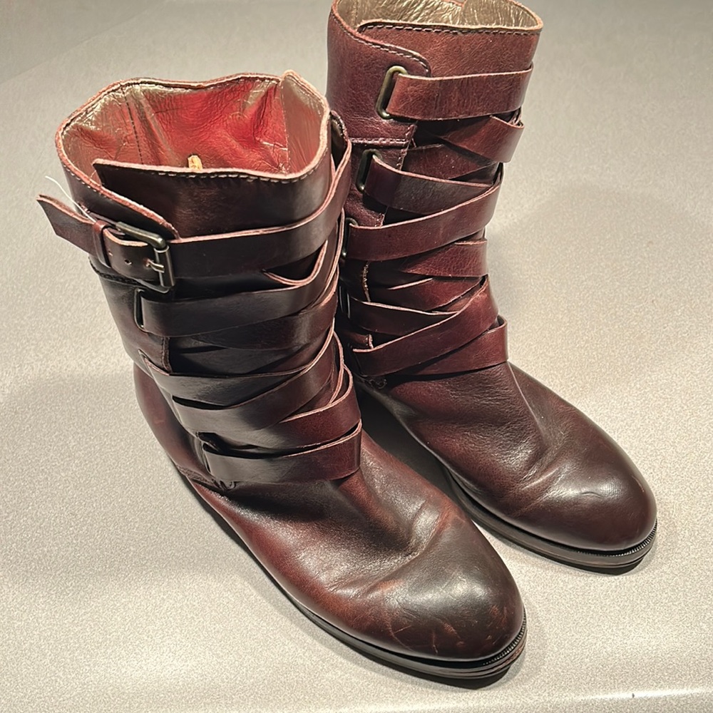 Farylrobin Strappy Buckle Accent Pull On Boots